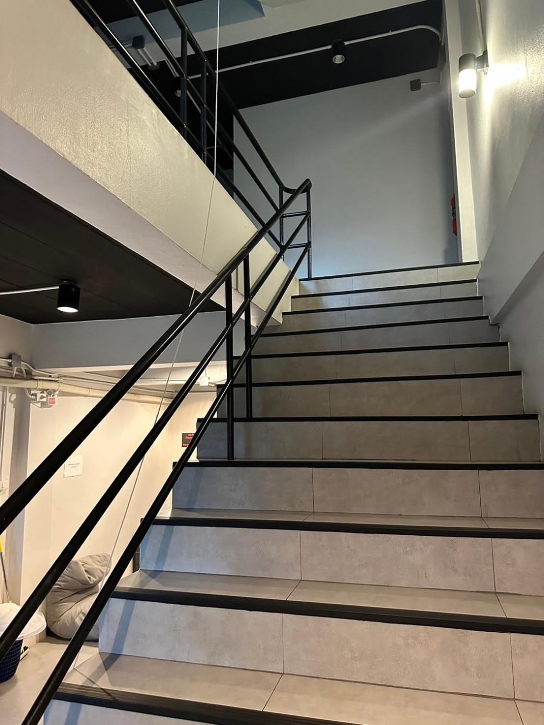 New Warm Light Hostel شيانغ ماي المظهر الخارجي الصورة