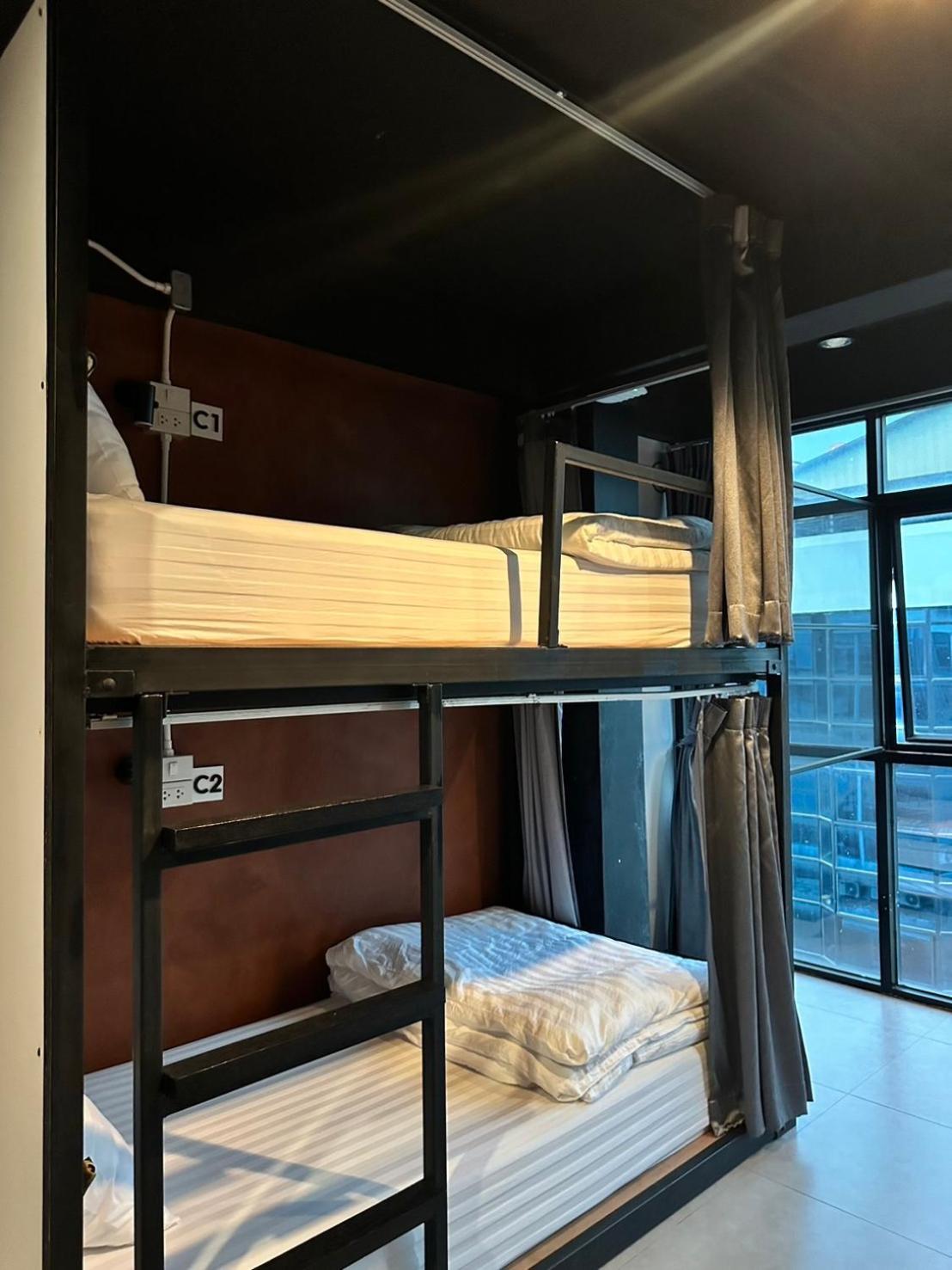 New Warm Light Hostel شيانغ ماي المظهر الخارجي الصورة