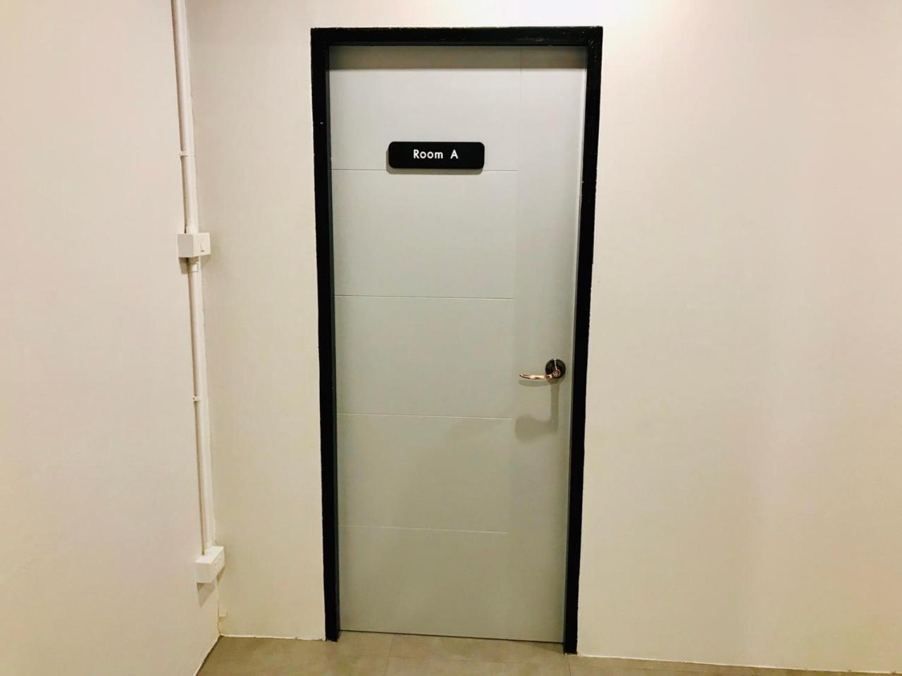 New Warm Light Hostel شيانغ ماي المظهر الخارجي الصورة